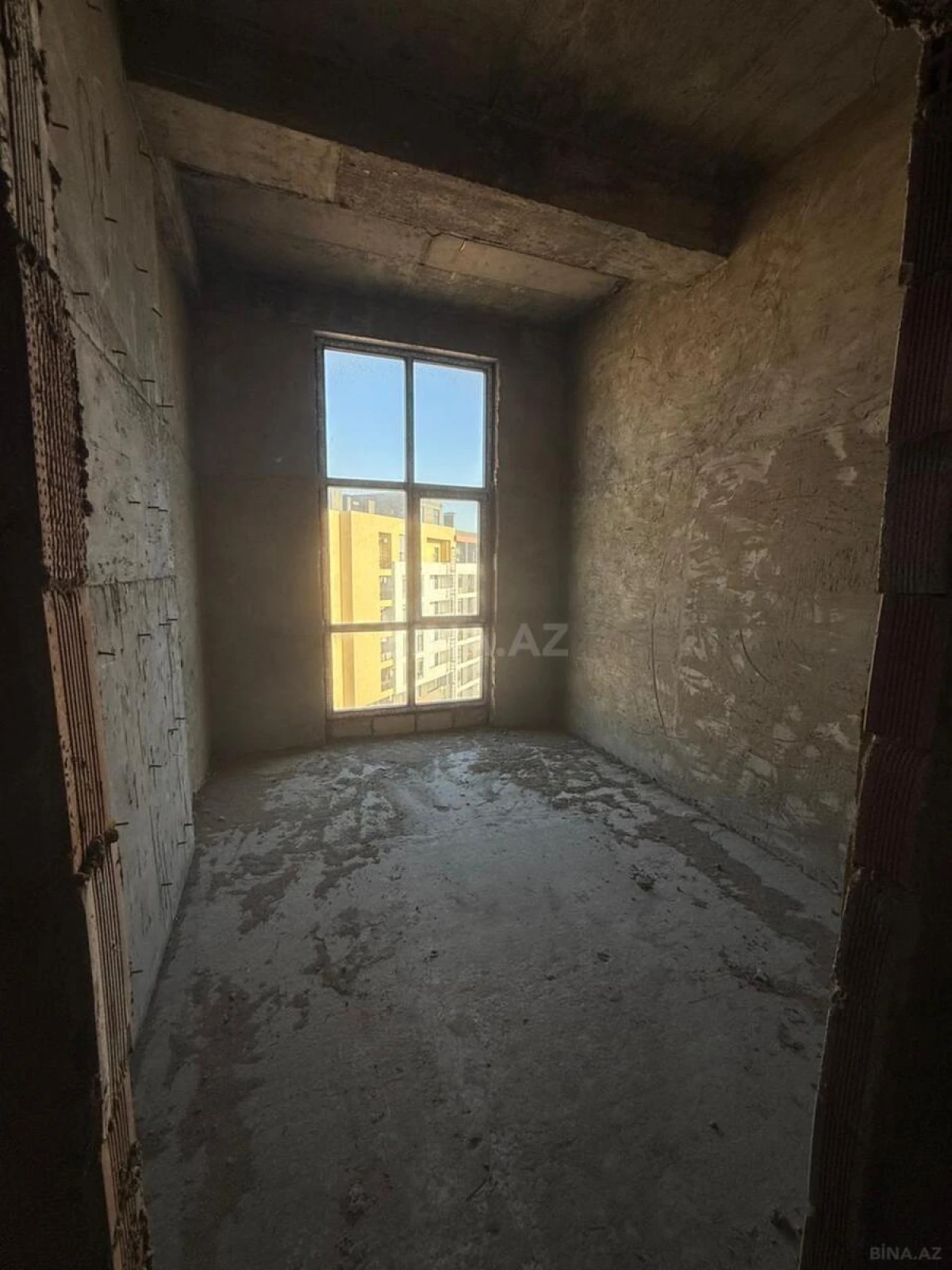 Satılır 3 otaqlı mənzil 116 m²