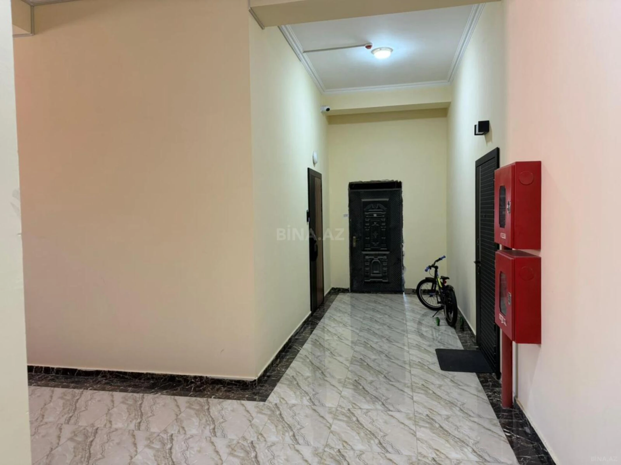 Satılır 3 otaqlı mənzil 116 m²