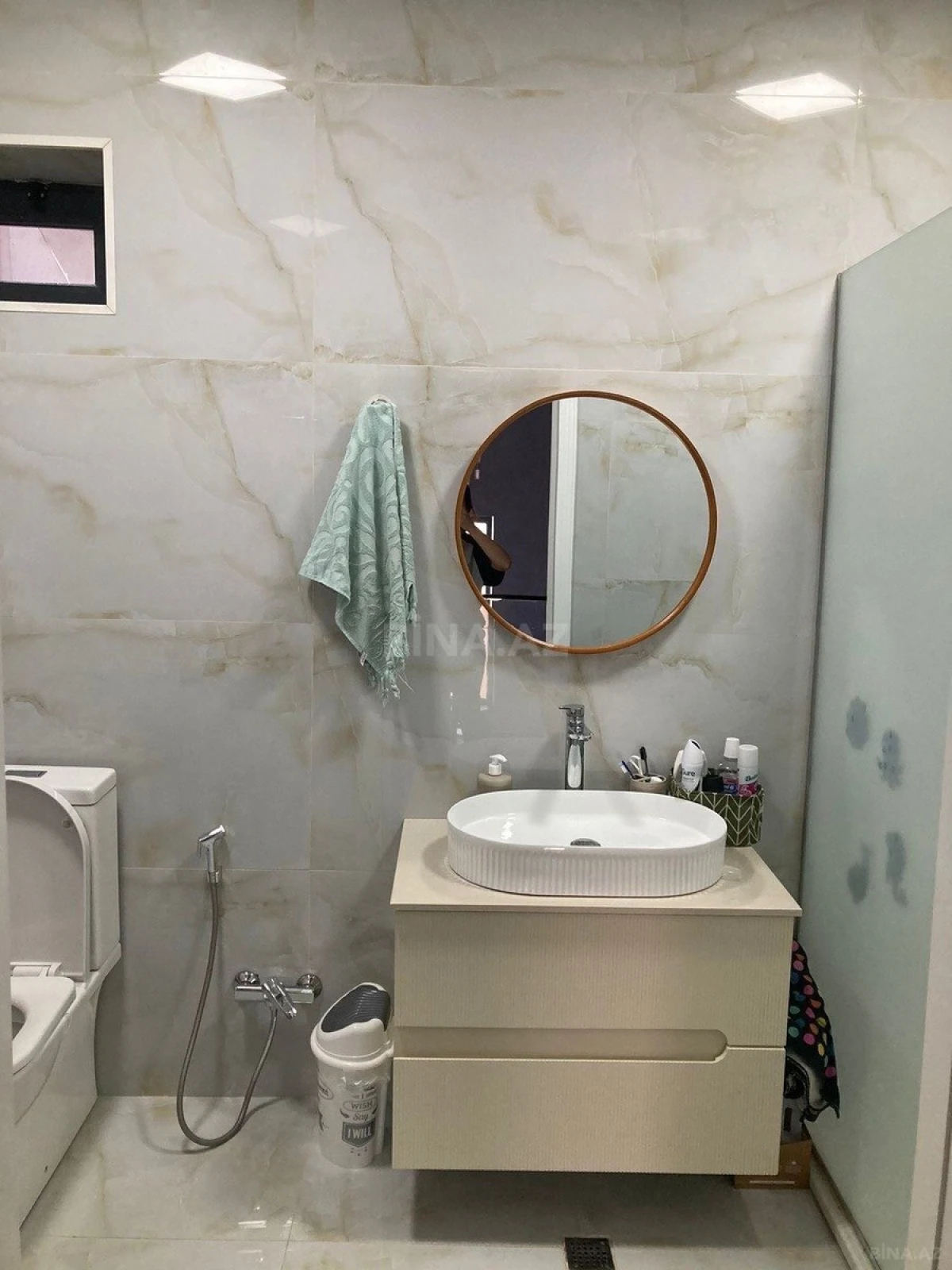 Satılır 5 otaqlı həyət evi 215 m²