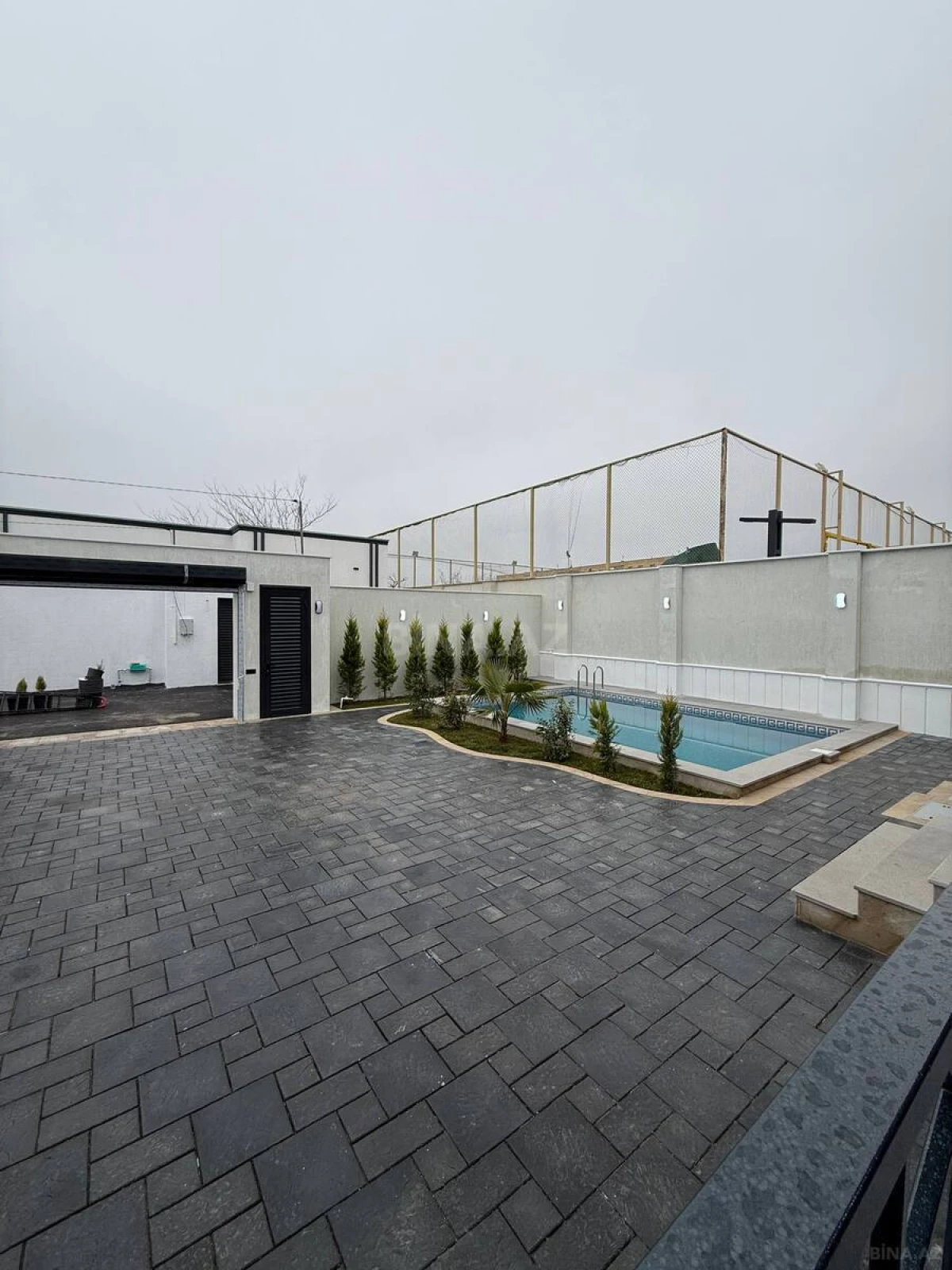 Satılır 4 otaqlı həyət evi 170 m²