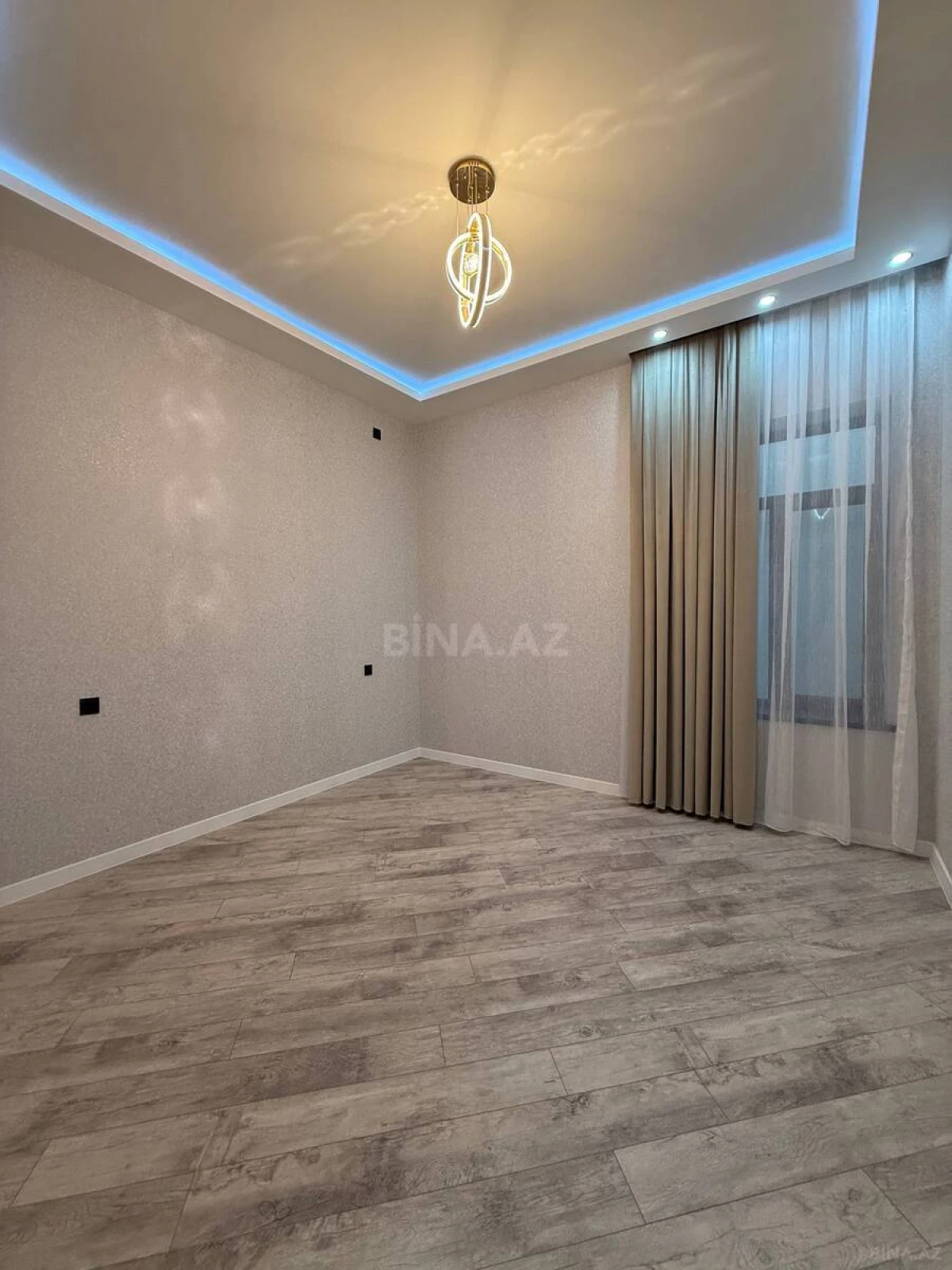 Satılır 4 otaqlı həyət evi 170 m²