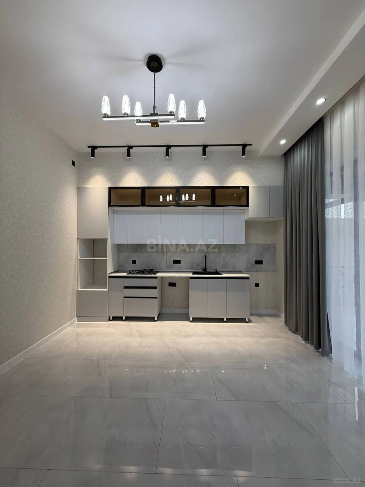 Satılır 4 otaqlı həyət evi 170 m²