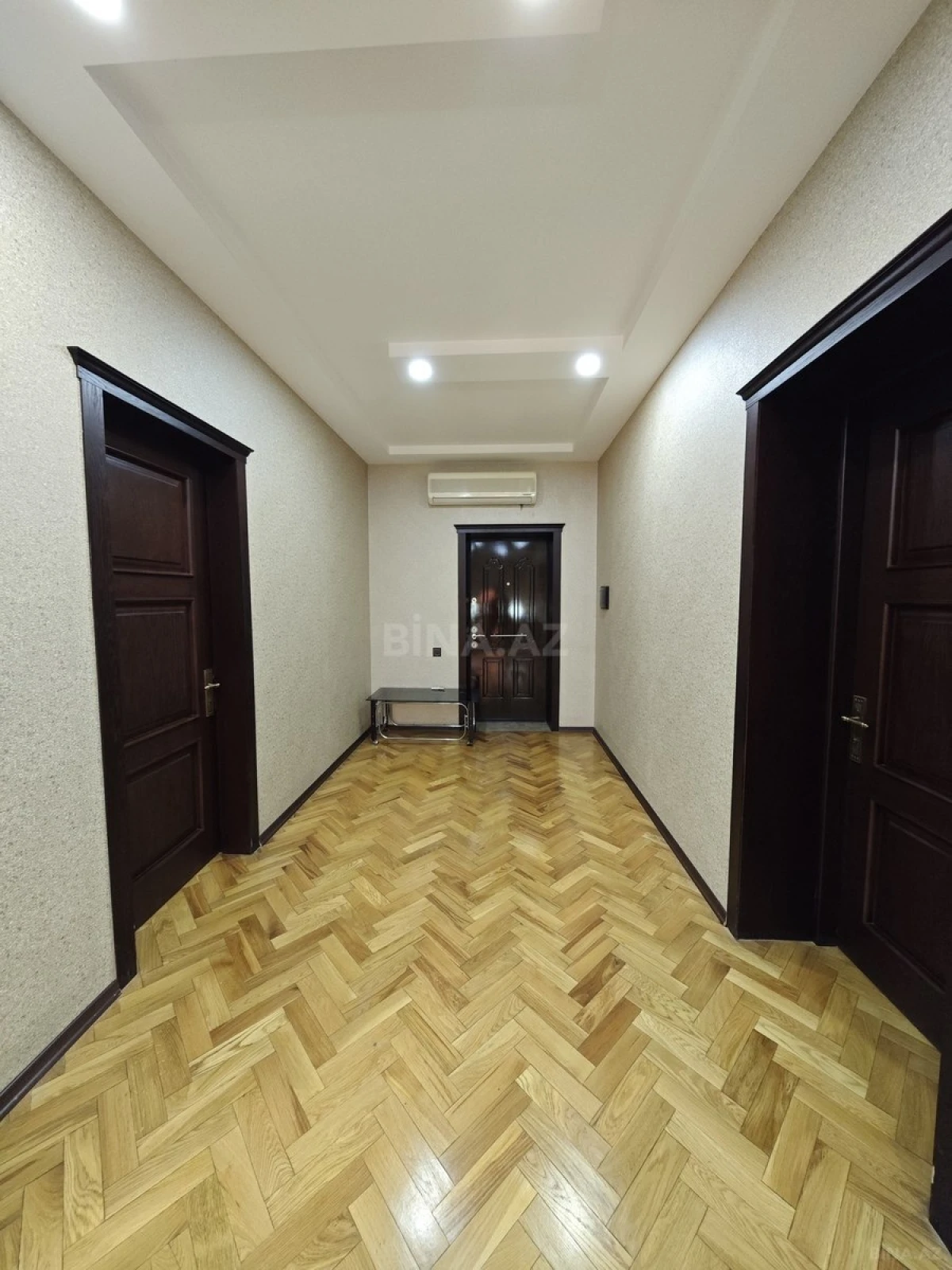 Satılır 7 otaqlı həyət evi 330 m²