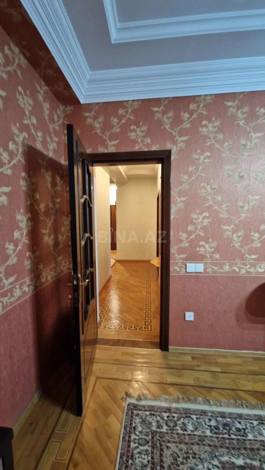 Kirayə verilir 2 otaqlı mənzil 100 m²