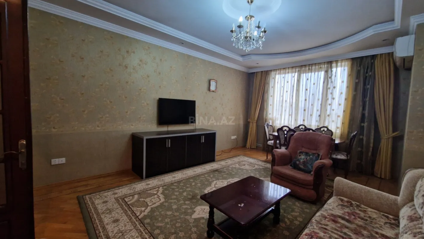 Kirayə verilir 2 otaqlı mənzil 100 m²