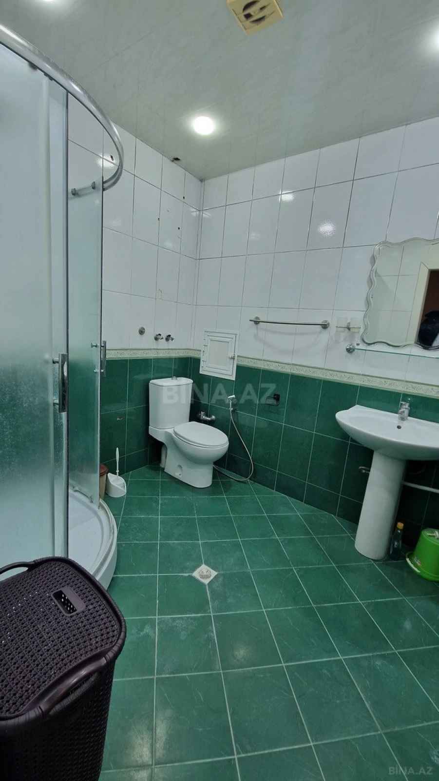 Kirayə verilir 2 otaqlı mənzil 100 m²