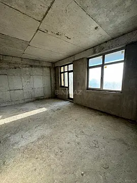 Satılır 3 otaqlı mənzil 135 m²