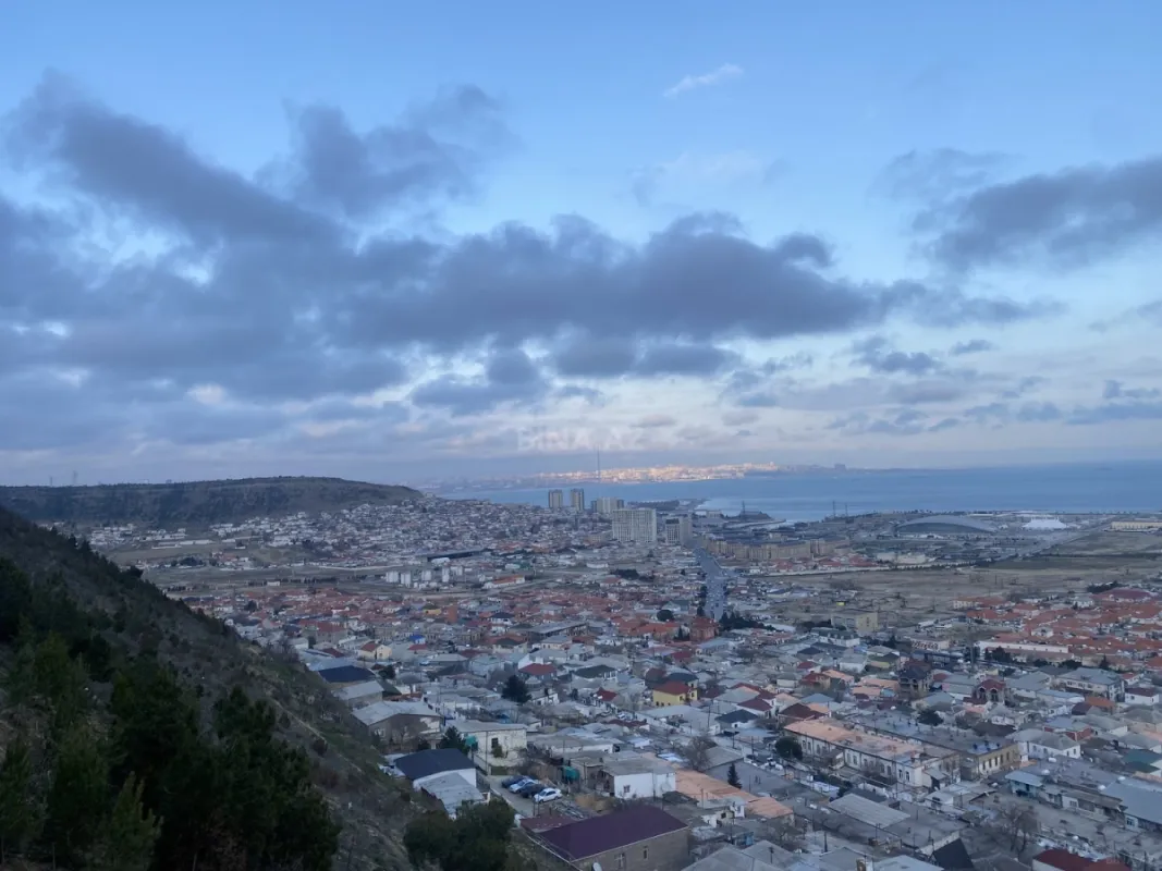 Satılır torpaq sahəsi 10 m²