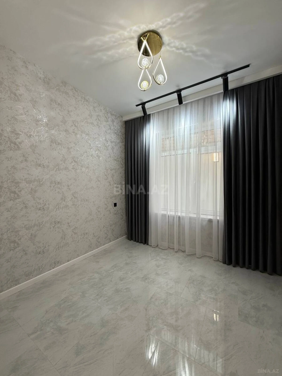 Satılır 4 otaqlı həyət evi 130 m²