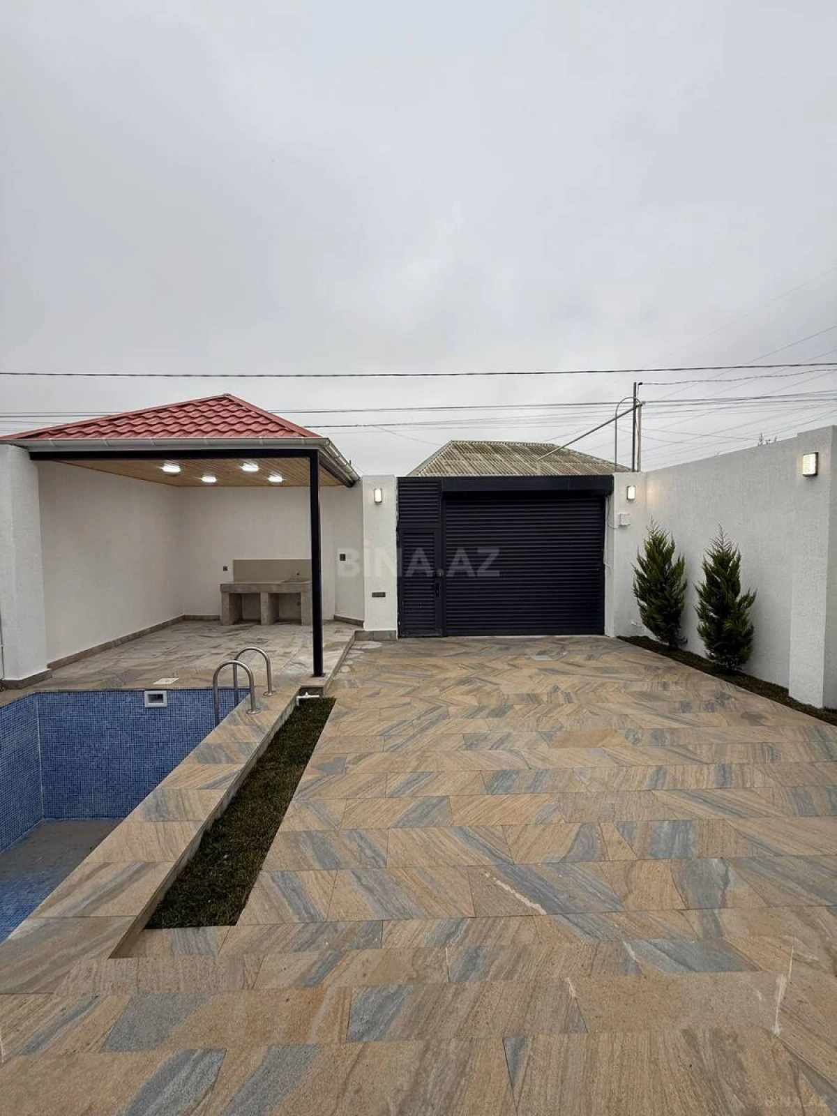Satılır 4 otaqlı həyət evi 130 m²