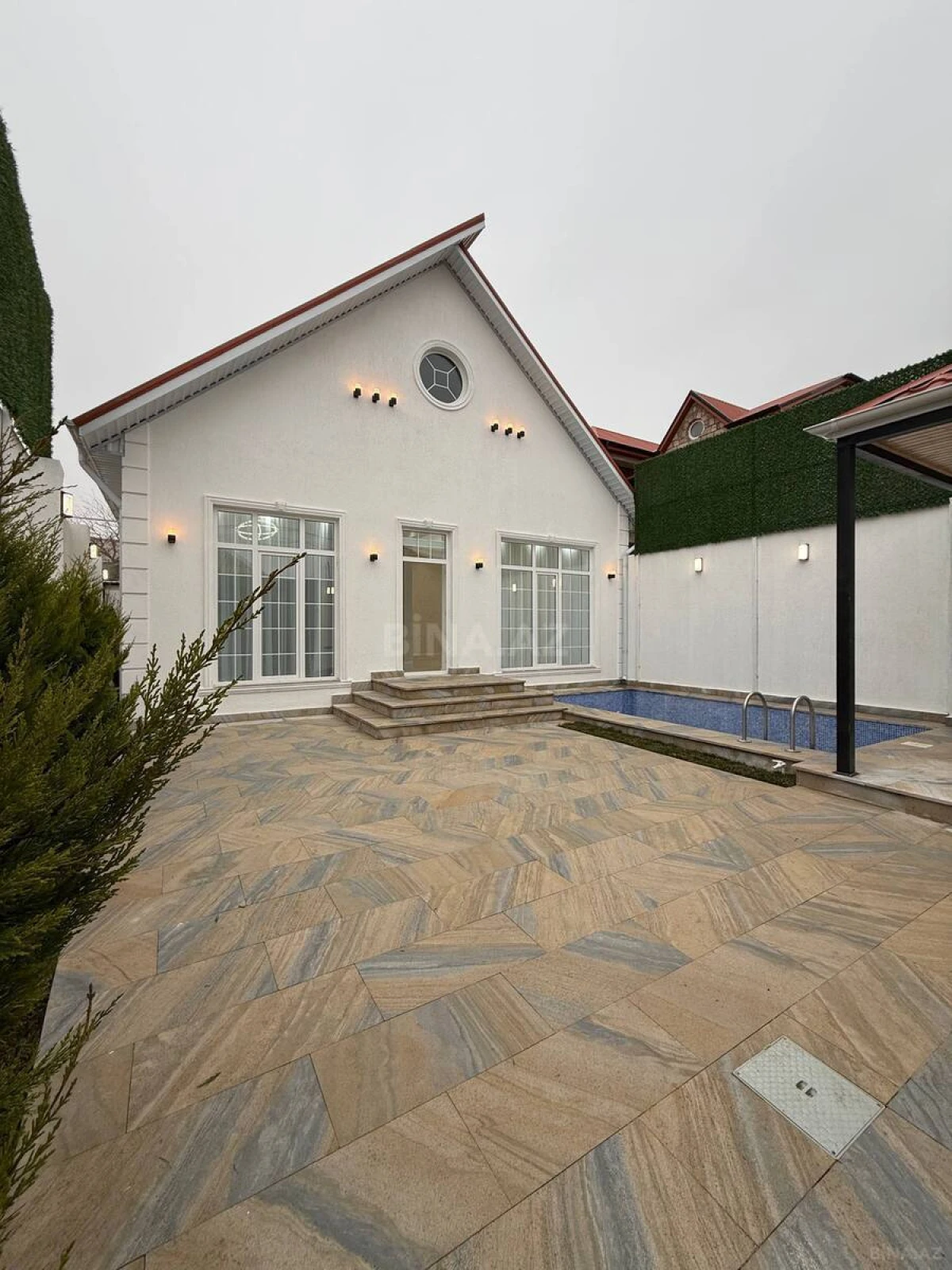 Satılır 4 otaqlı həyət evi 130 m²