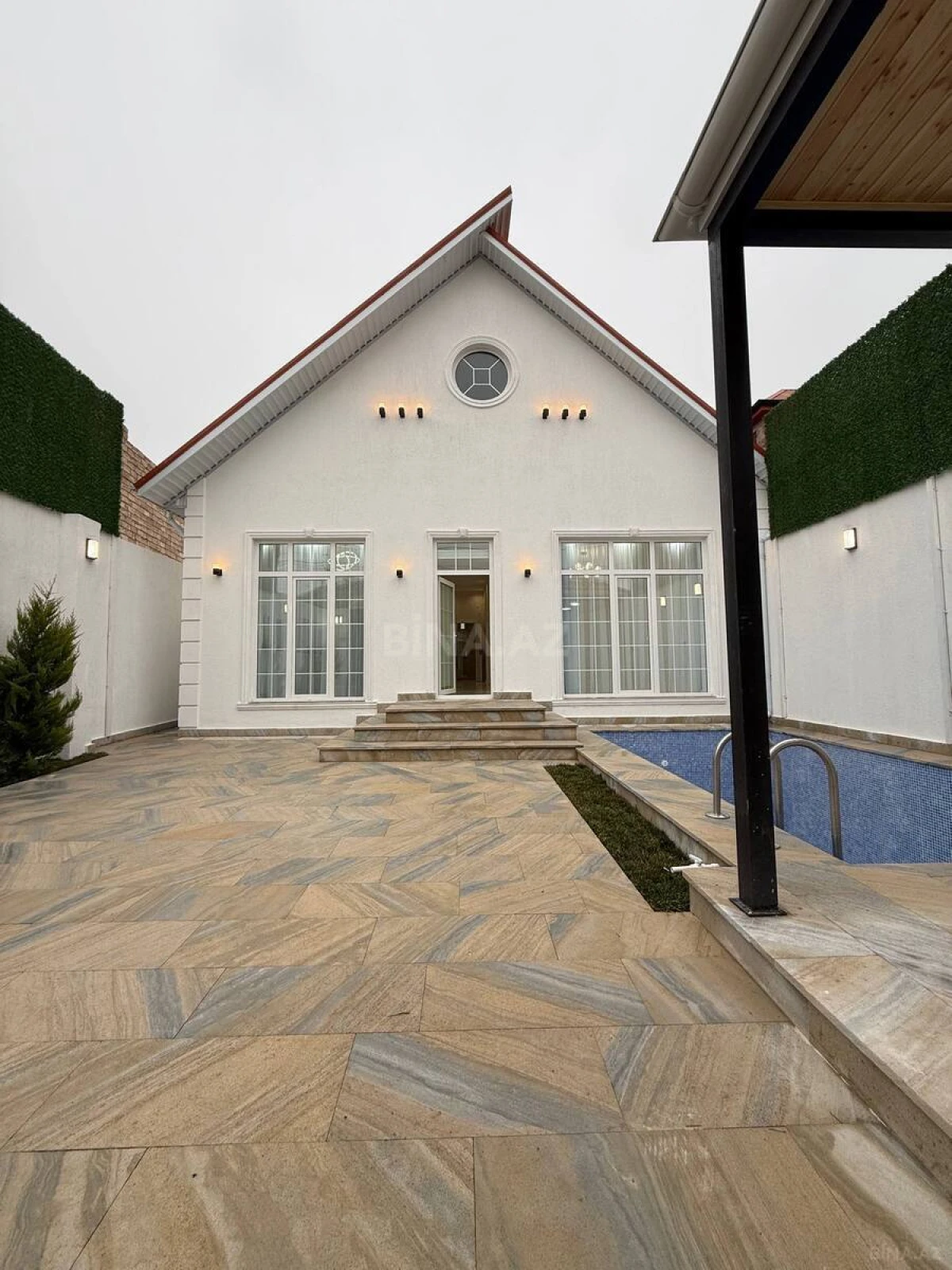 Satılır 4 otaqlı həyət evi 130 m²