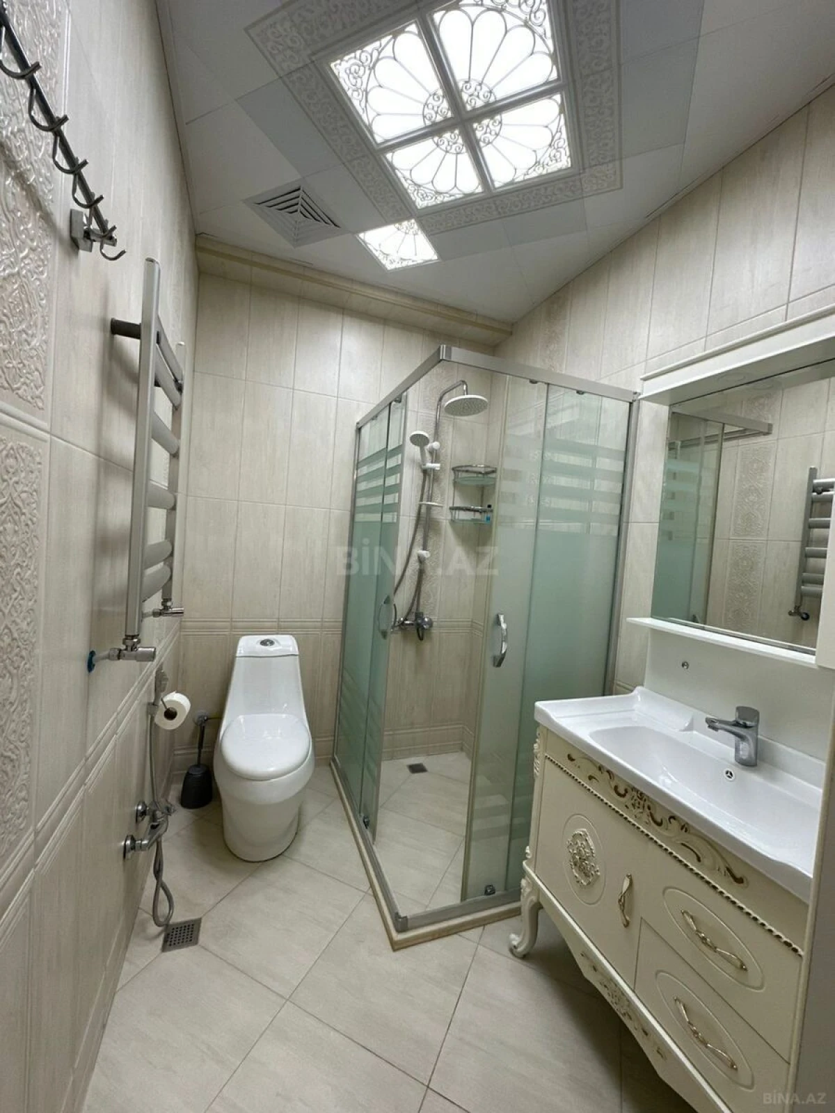 Satılır 2 otaqlı mənzil 120 m²