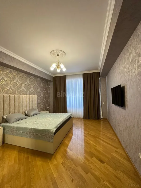 Satılır 2 otaqlı mənzil 120 m²