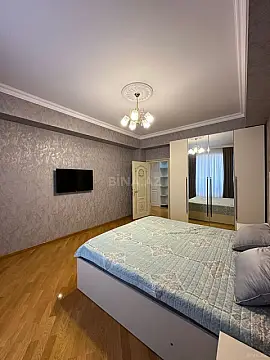 Satılır 2 otaqlı mənzil 120 m²