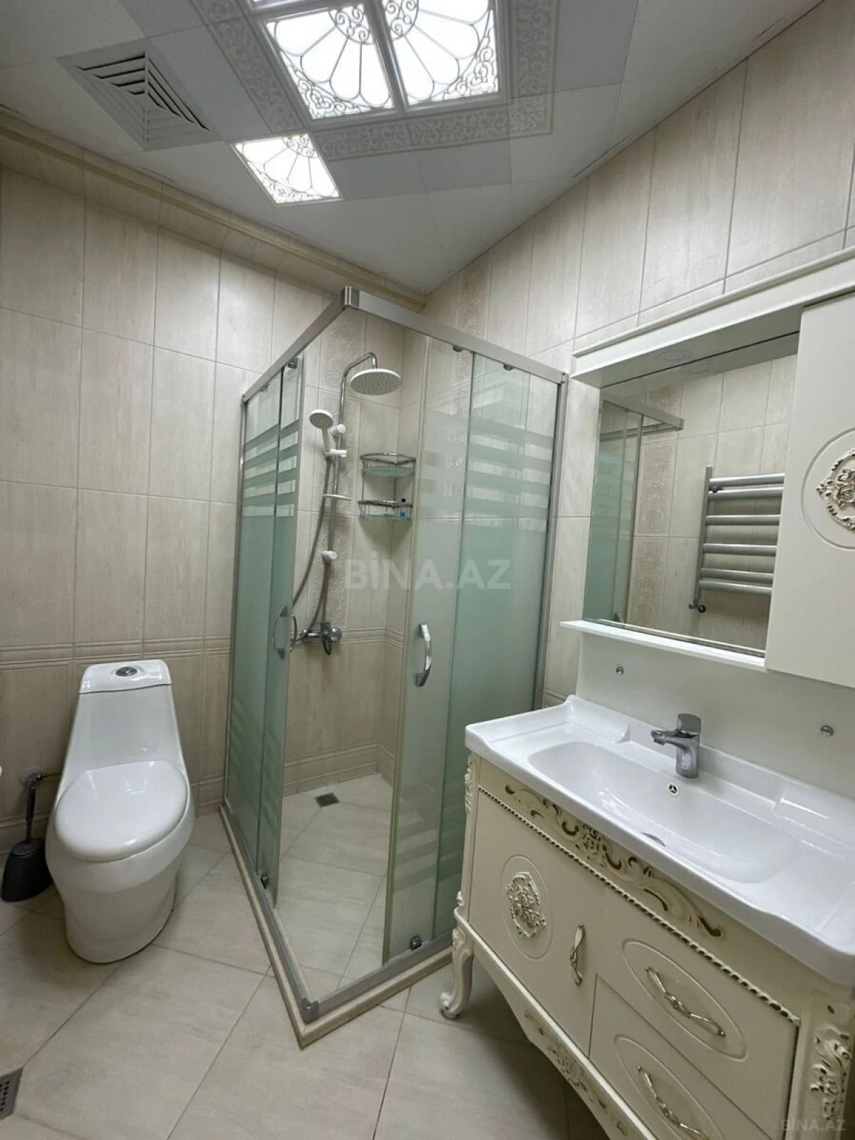 Satılır 2 otaqlı mənzil 120 m²