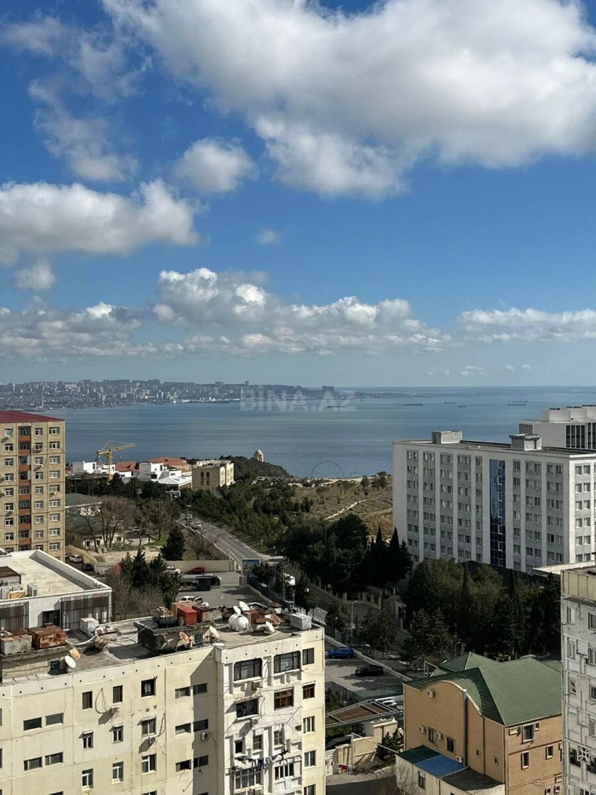Satılır 2 otaqlı mənzil 120 m²
