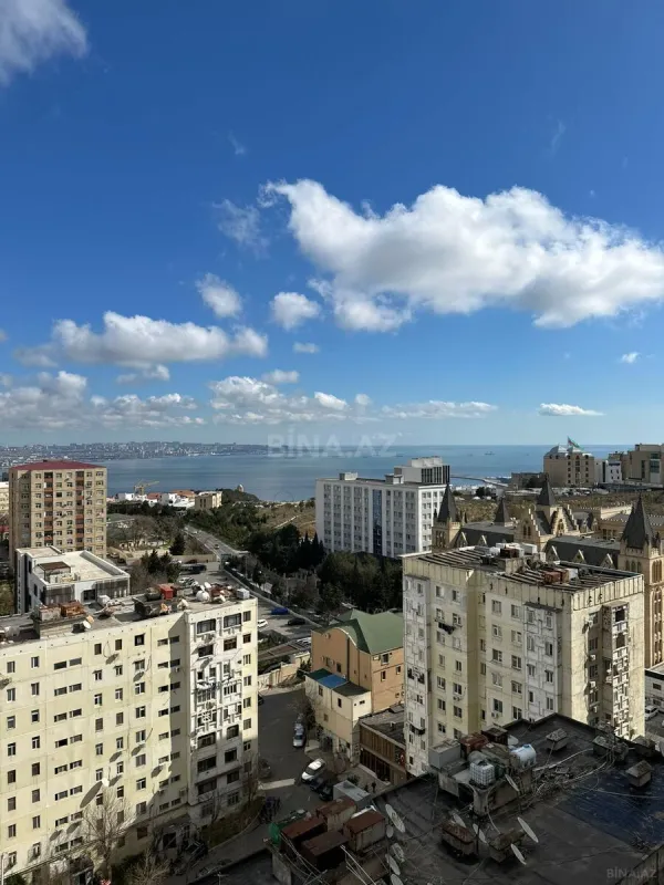 Satılır 2 otaqlı mənzil 120 m²