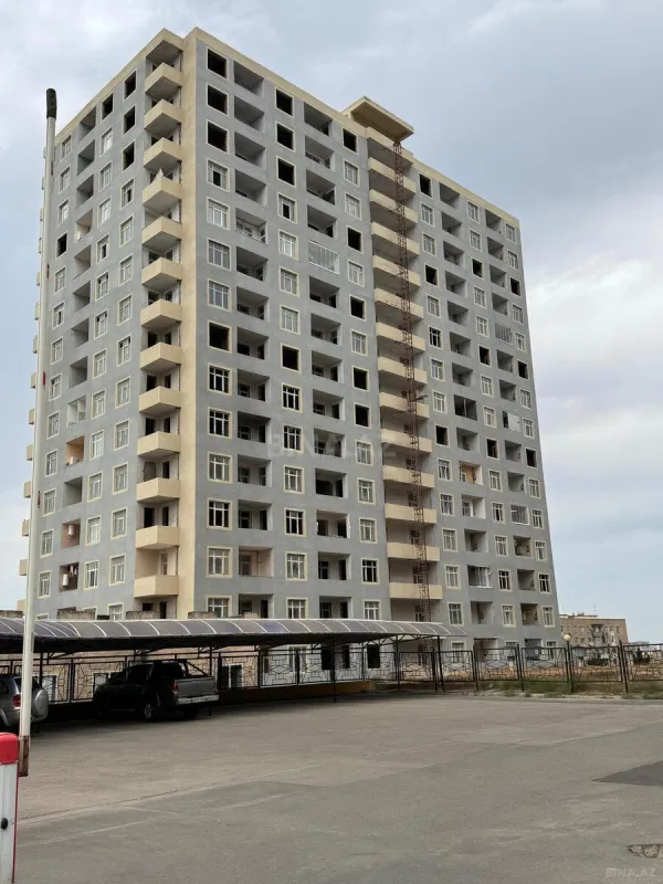 Satılır 3 otaqlı mənzil 122 m²