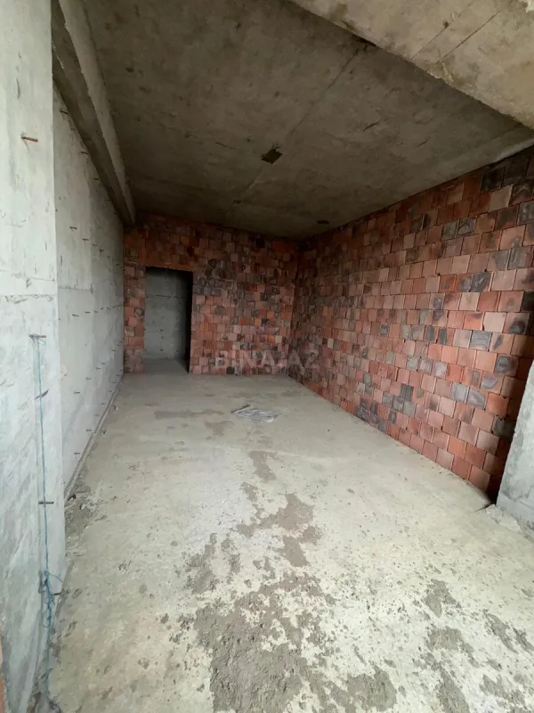 Satılır 3 otaqlı mənzil 122 m²