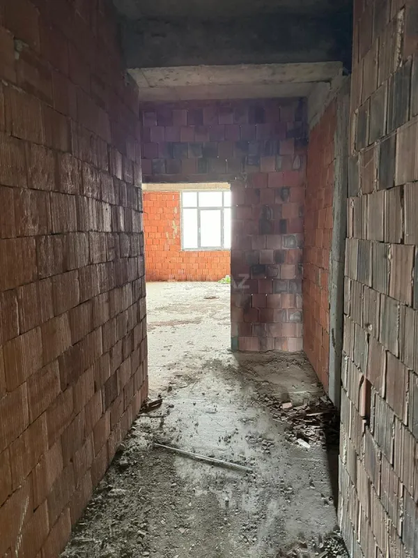 Satılır 3 otaqlı mənzil 122 m²