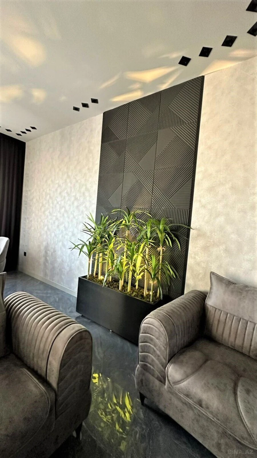 Kirayə verilir 3 otaqlı mənzil 180 m²