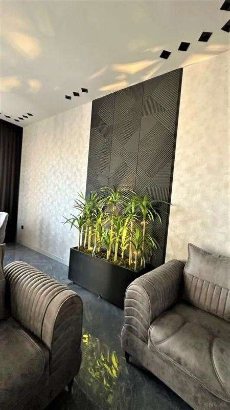 Kirayə verilir 3 otaqlı mənzil 180 m²