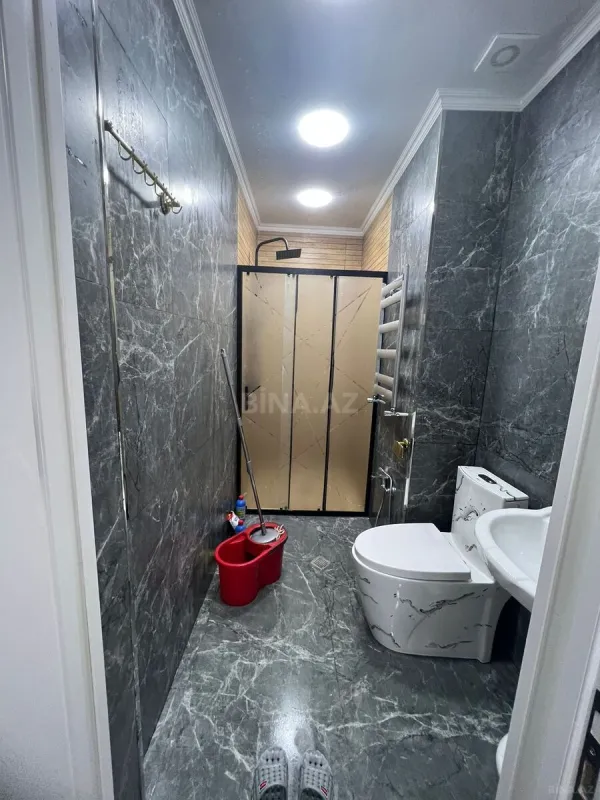 Kirayə verilir 2 otaqlı mənzil 74 m²