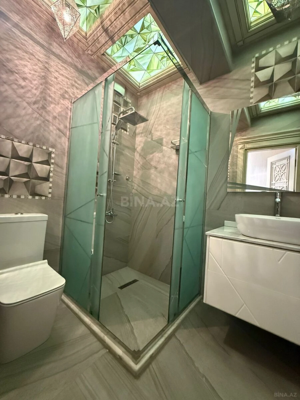 Satılır 2 otaqlı mənzil 64 m²