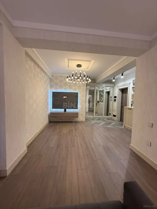 Satılır 2 otaqlı mənzil 64 m²