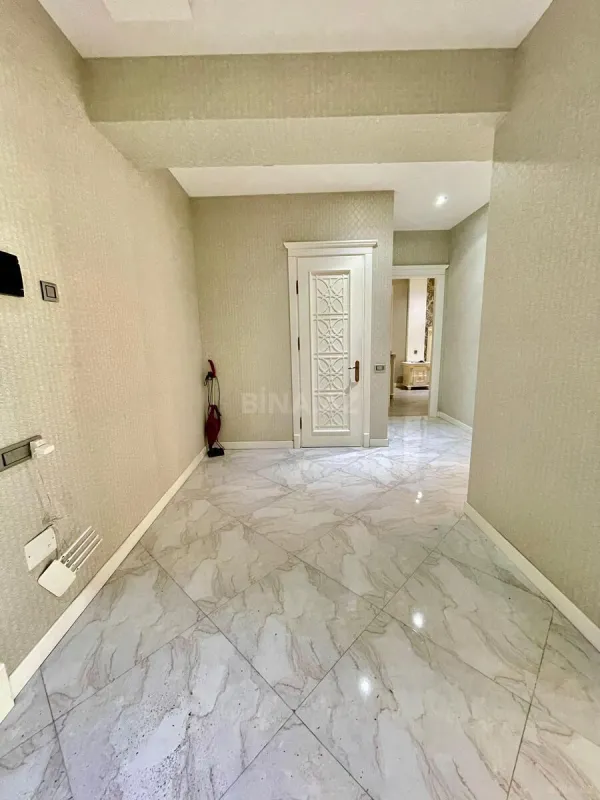 Kirayə verilir 2 otaqlı mənzil 80 m²