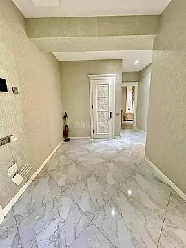 Kirayə verilir 2 otaqlı mənzil 80 m²