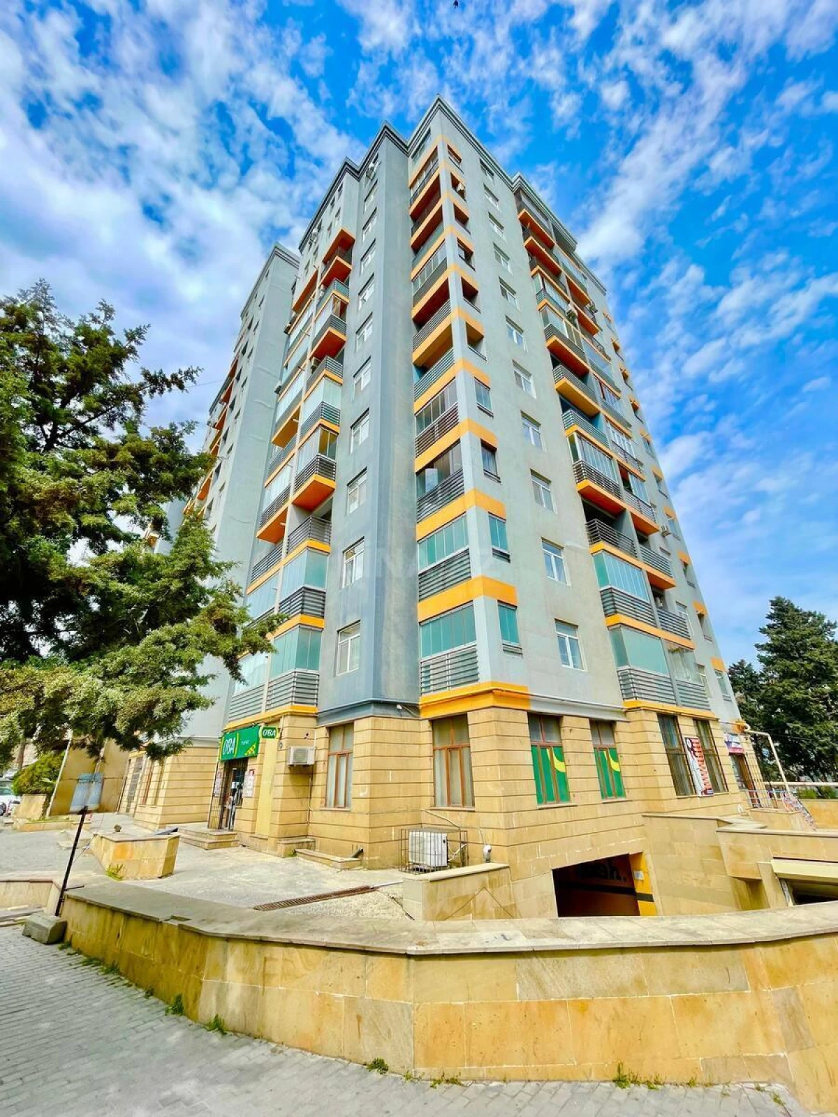 Kirayə verilir 2 otaqlı mənzil 80 m²