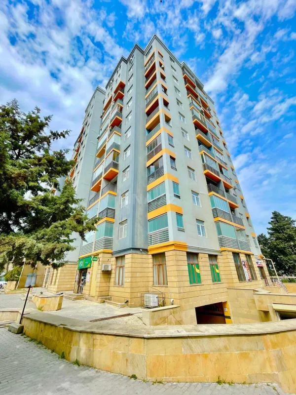 Kirayə verilir 2 otaqlı mənzil 80 m²