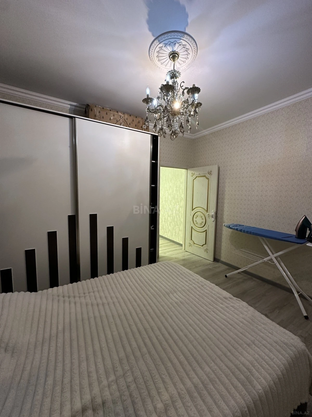 Satılır 4 otaqlı mənzil 83 m²