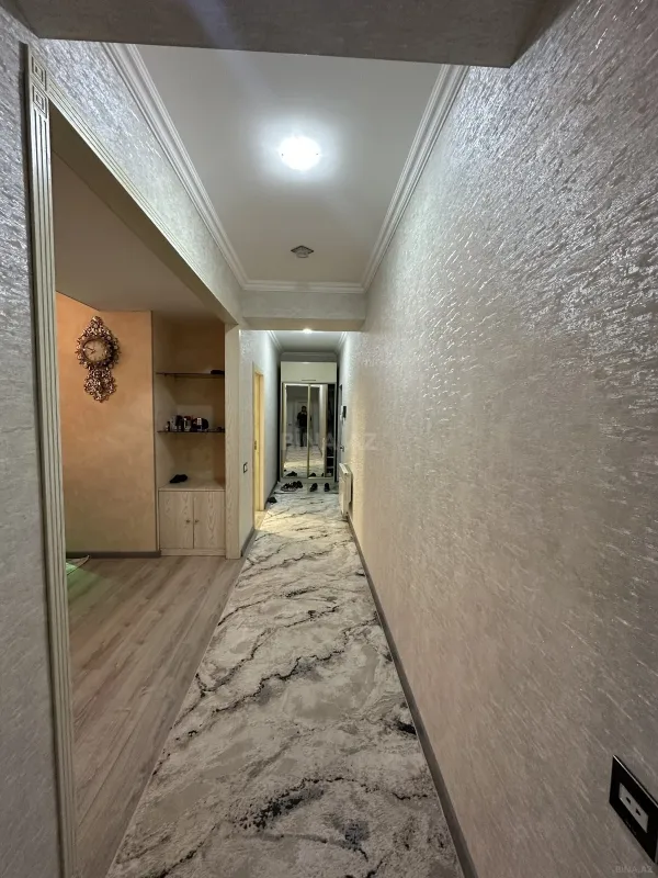 Satılır 4 otaqlı mənzil 83 m²