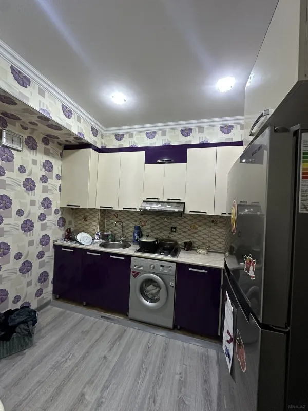 Satılır 4 otaqlı mənzil 83 m²