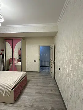 Satılır 4 otaqlı mənzil 83 m²