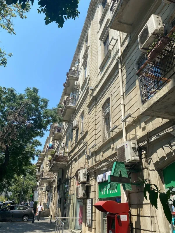 Satılır obyekt 62 m²