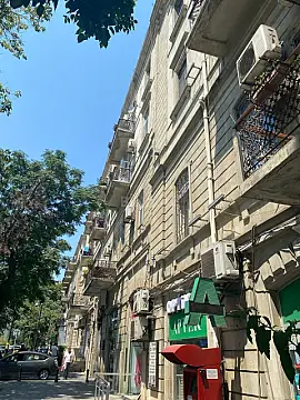 Satılır obyekt 62 m²