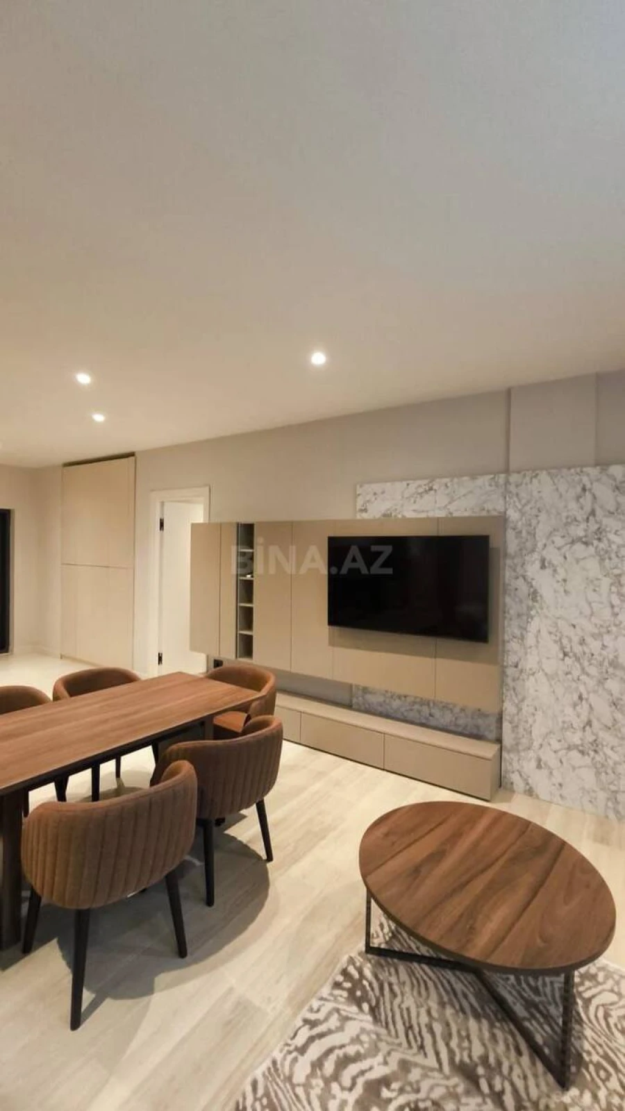 Satılır 2 otaqlı mənzil 103 m²