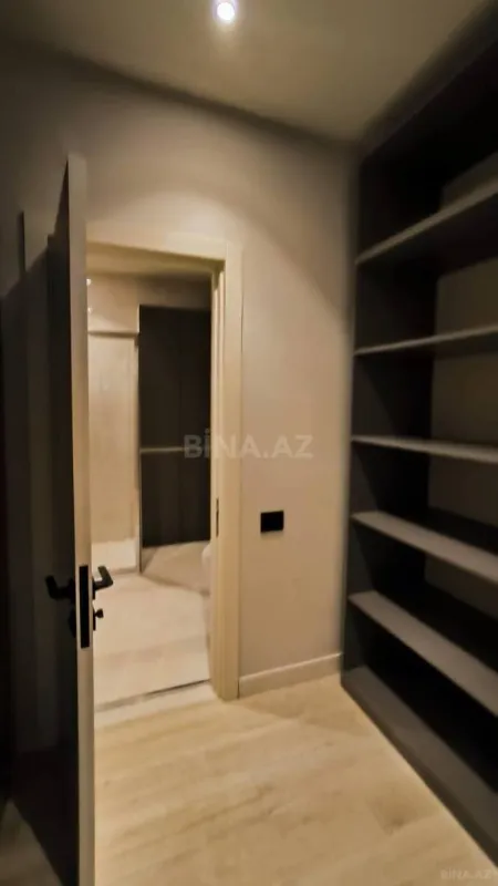 Satılır 2 otaqlı mənzil 103 m²