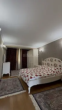 Satılır 2 otaqlı mənzil 100 m²