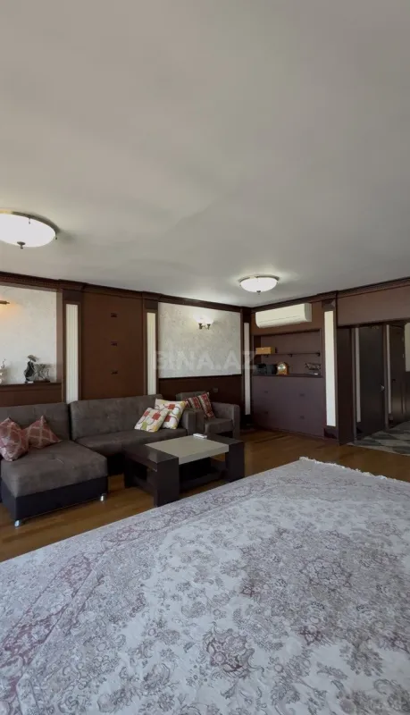 Satılır 2 otaqlı mənzil 100 m²