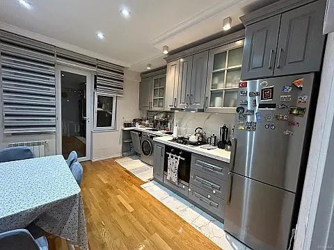 Satılır 2 otaqlı mənzil 75 m²