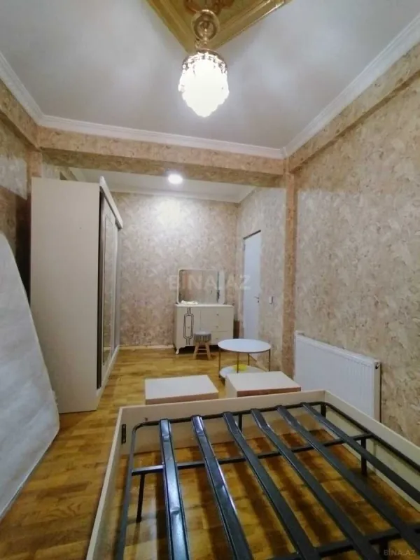 Satılır 2 otaqlı mənzil 75 m²