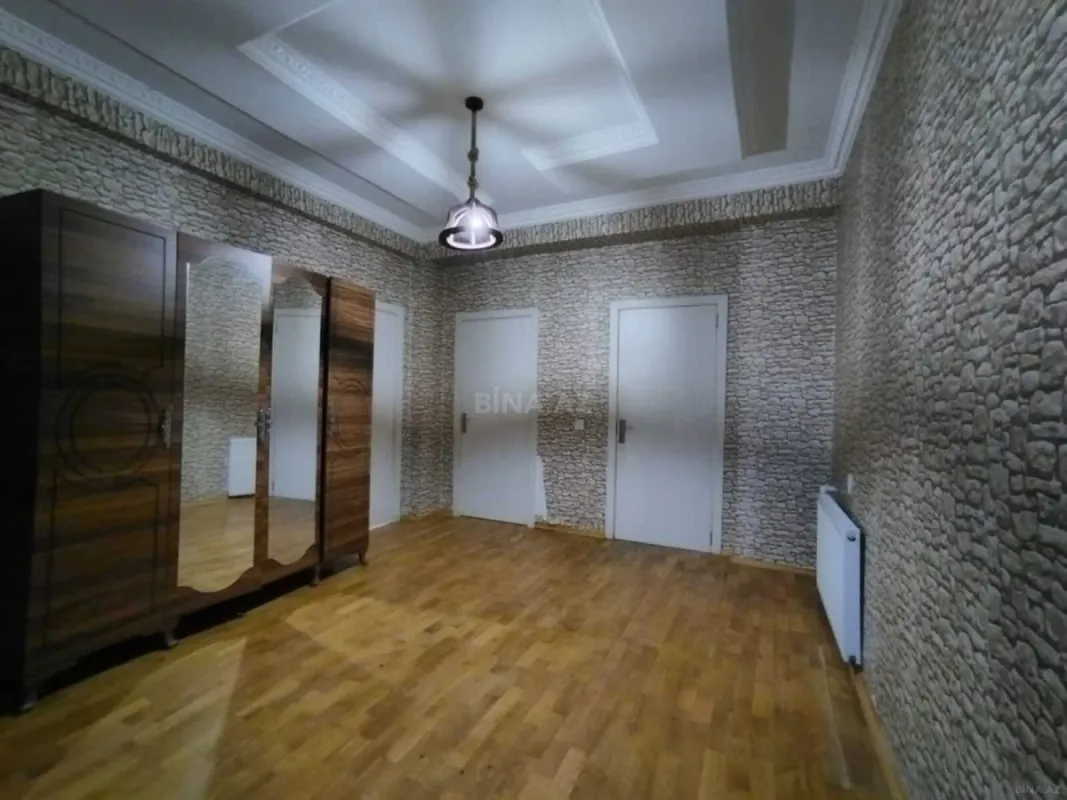 Satılır 2 otaqlı mənzil 75 m²