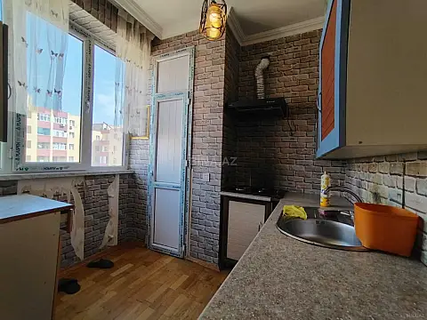 Satılır 2 otaqlı mənzil 75 m²
