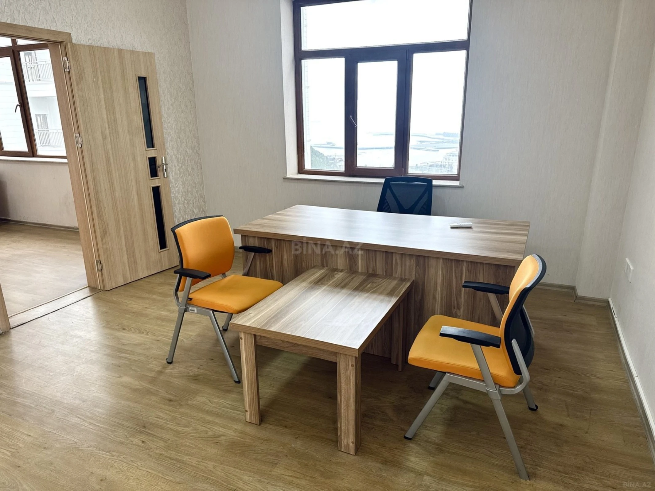 Kirayə verilir 2 otaqlı ofis 65 m²