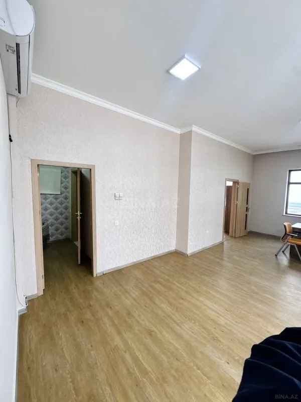 Kirayə verilir 2 otaqlı ofis 65 m²